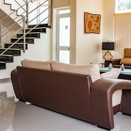 Hotel Vitoria Сао Томе Екстериор снимка