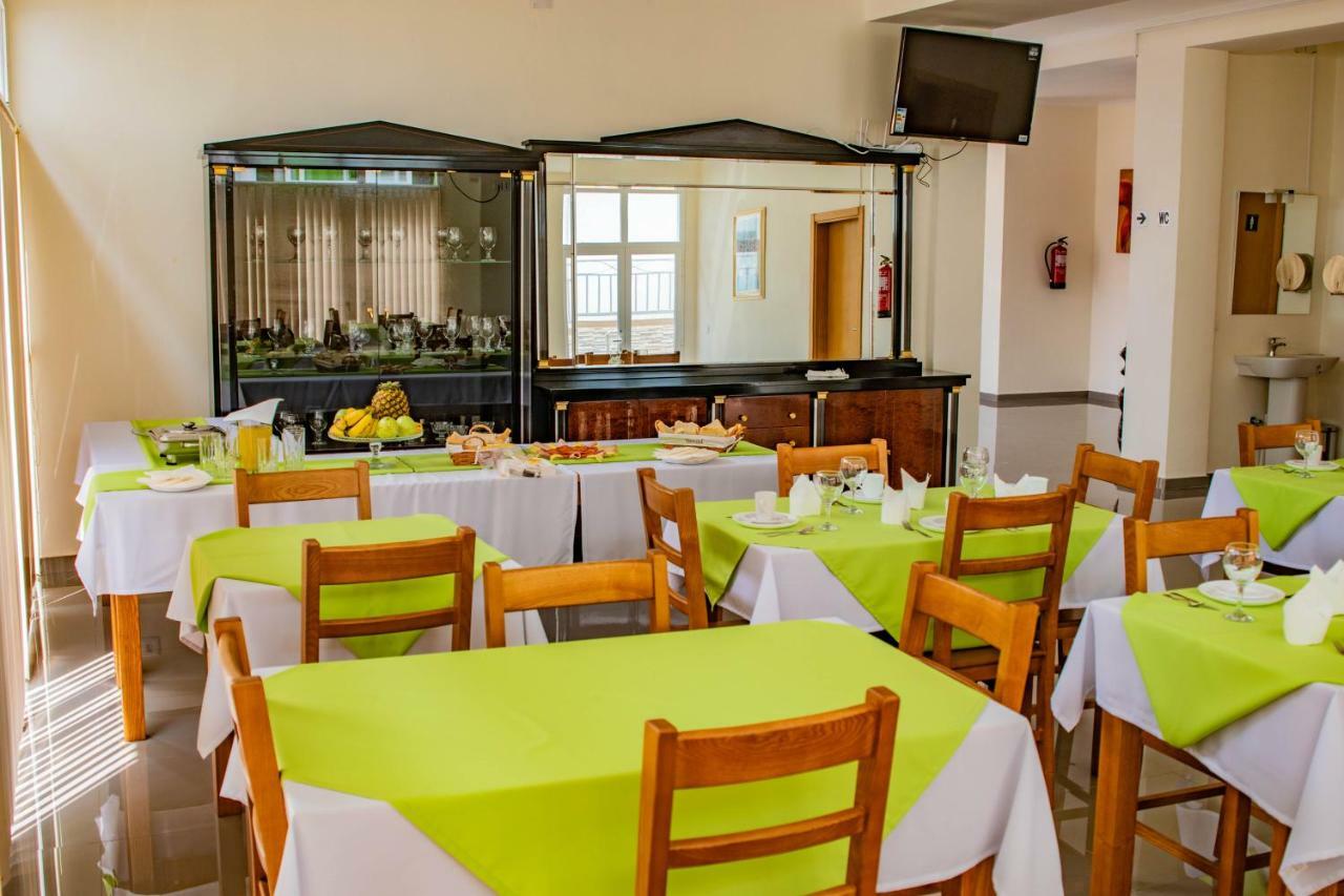 Hotel Vitoria Сао Томе Екстериор снимка