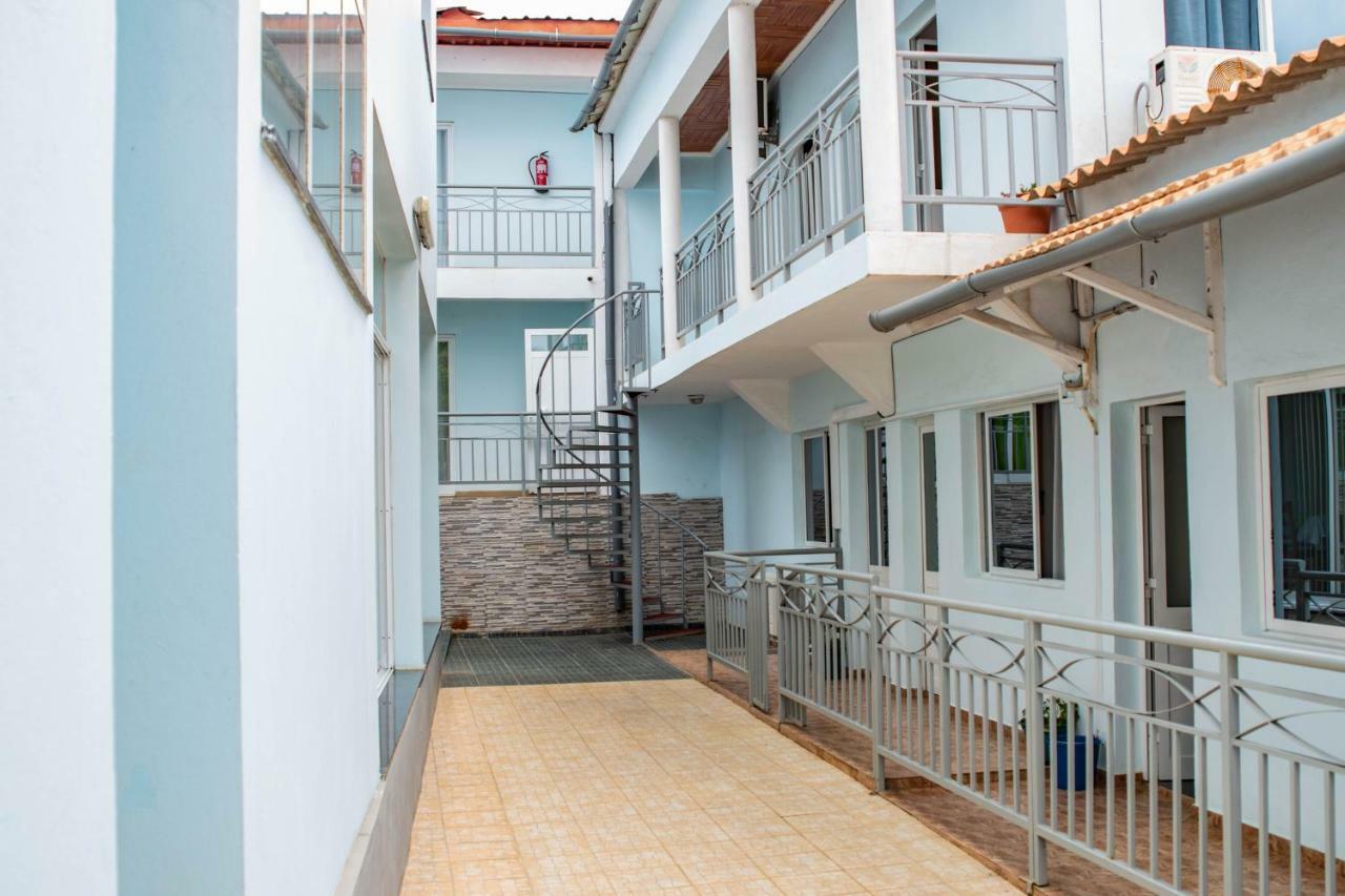 Hotel Vitoria Сао Томе Екстериор снимка