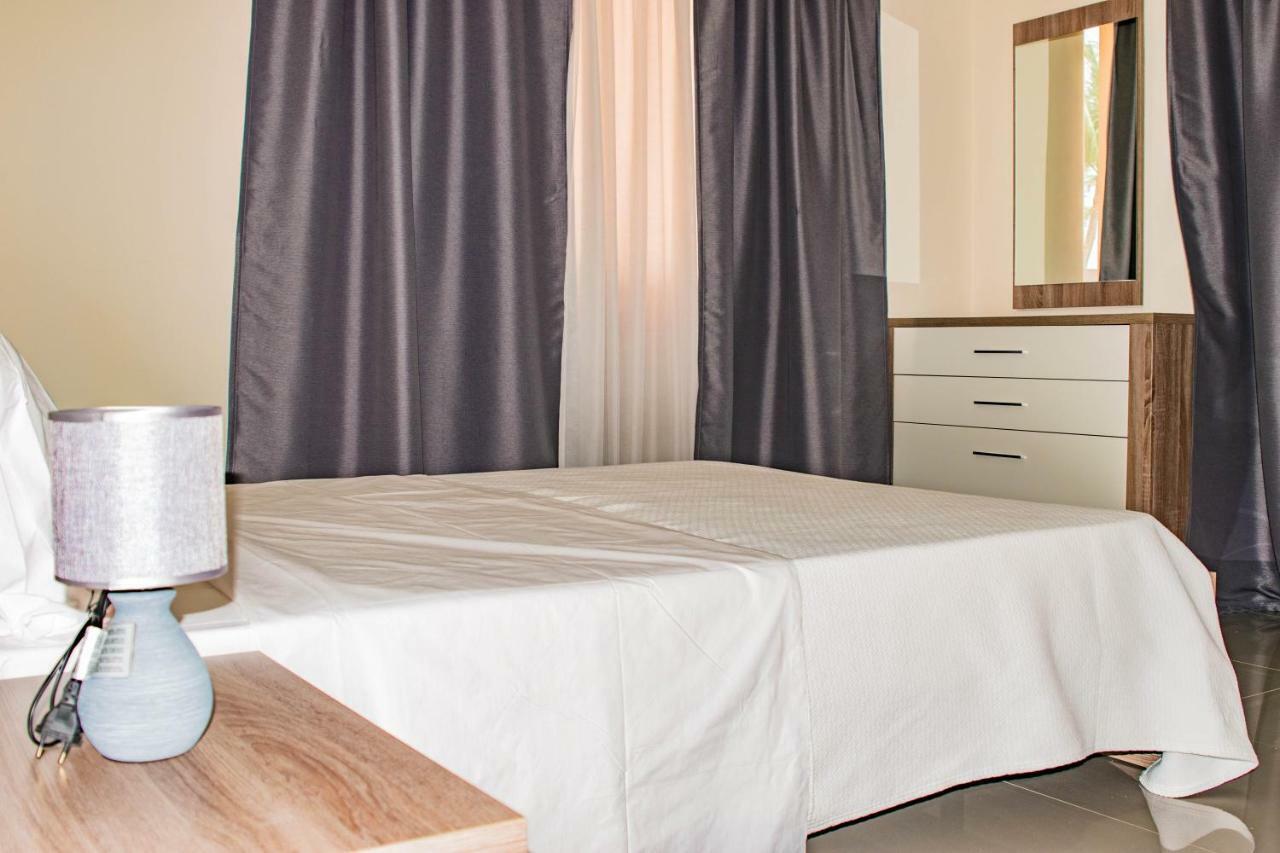 Hotel Vitoria Сао Томе Екстериор снимка
