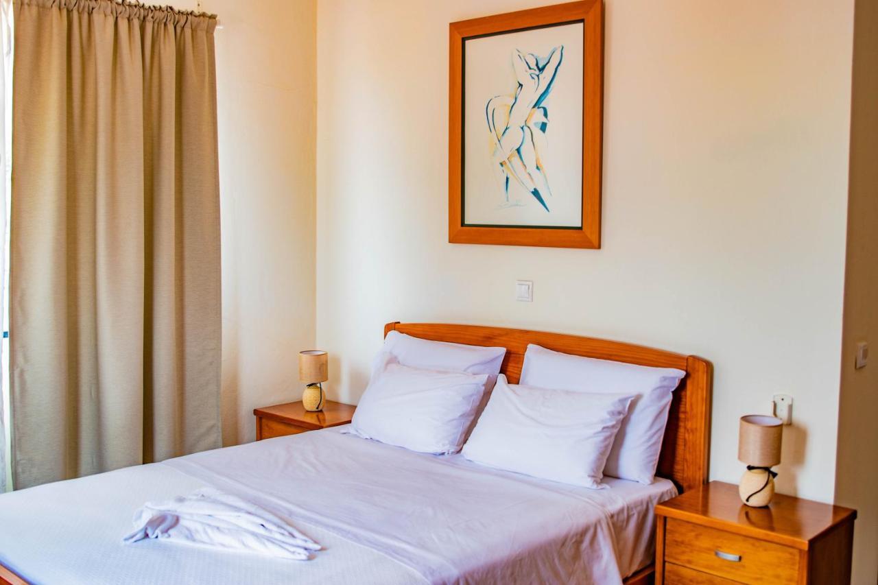 Hotel Vitoria Сао Томе Екстериор снимка